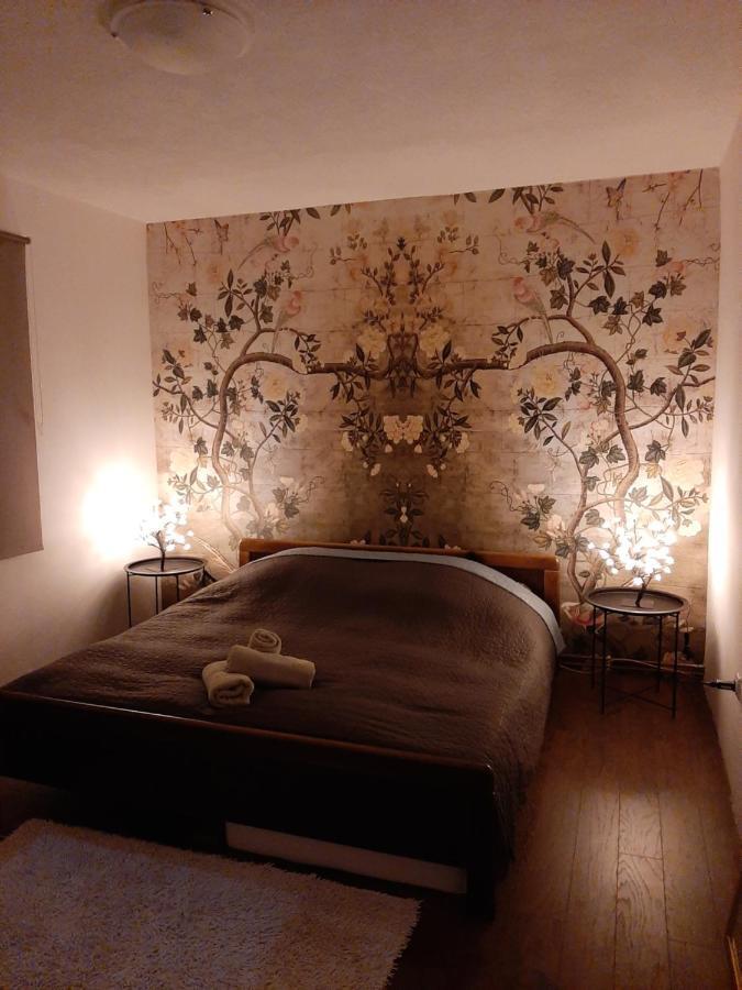 Ferienwohnung Cosy And Chic... Parking Included Sarajevo Exterior foto